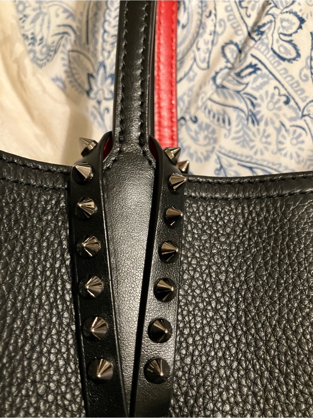 Christian Louboutin Cabata Black Stud-Trim Leather Tote and Pouch Authenticated - Picture 6 of 13